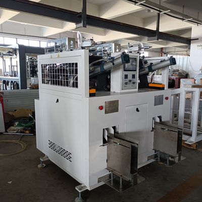Machine jetable ZPJ-700 de fabrication de cartons de déjeuner de station du double 3KW